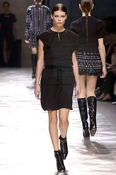 Look 10
